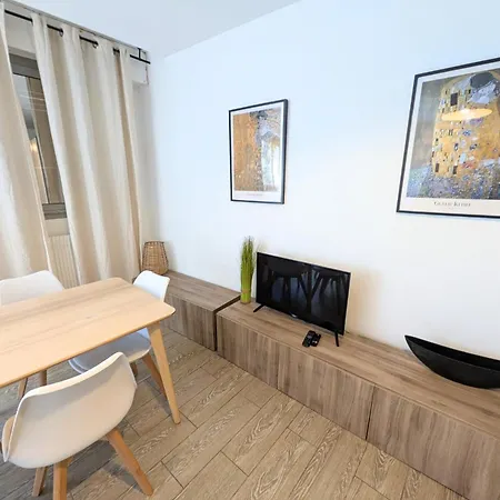 Apartment Cosy Entre La Et Buttes-chaumont *